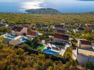 Villa with private pool near the sea in Kvarner