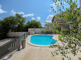 Private pool of Villa Onelia in Vodnjan