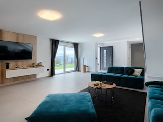 Modern living area with terracce acces in villa Lavinia