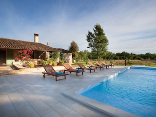 Villa with garden & pool in Istria