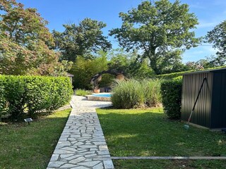 Garten mit privatem Pool in Casa Rupeni, Istrien