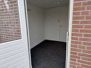 der Flur, wo Sie 2 Fahrräder abstellen & aufladen könne