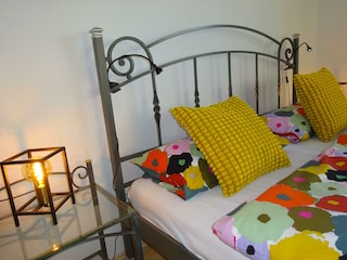 Fuchsbau Schlafzimmer 1. OG (5)