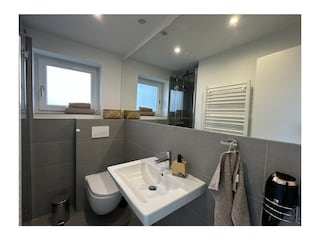 kleines Bad mit bodentiefer Dusche (70*70)