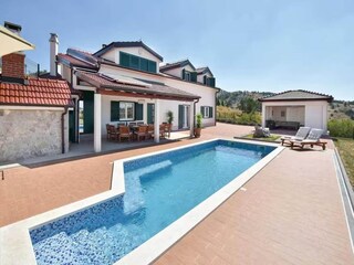 Casa per le vacanze Sinj Registrazione all'aperto 1