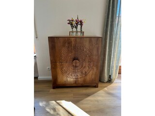 hochwertiges Highboard