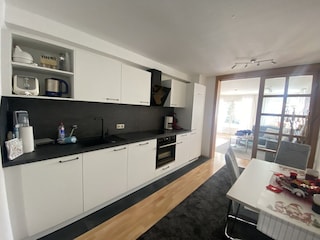 Küche mit Essbereich