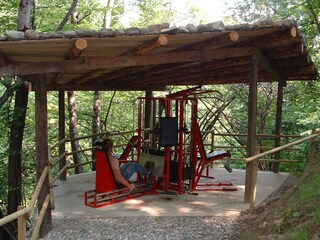 Fitnessturm in unseren Privatwald