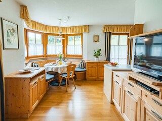 Wohnzimmer und Essbereich