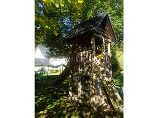 Spielhaus mit Untermieter