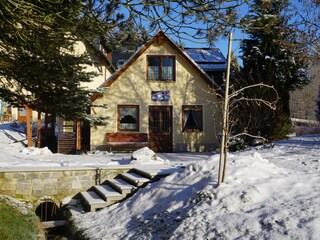 Treppe zum Wassergraben