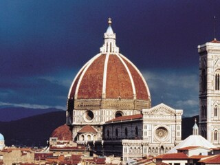Visits to Historical towns - Florence 35 km far from us