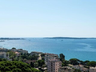 Holiday house La Roquette-sur-Siagne Environment 25