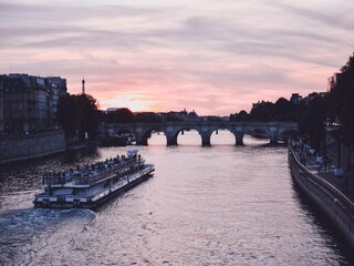 Apartment Paris Environment 23