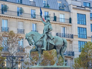 Apartment Paris Environment 32