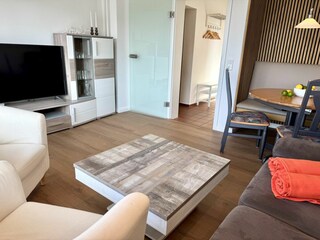 Wohnzimmer inkl. Essbereich und Sofaecke