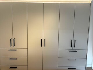 Kleiderschrank