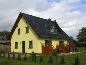 Ferienwohnung 1 im Haus am Wasser - Sauzin - image1