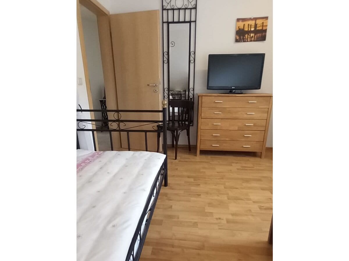 Großes Schlafzimmer 3 Personen