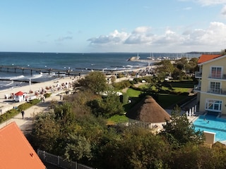 Seebrücke und Strand