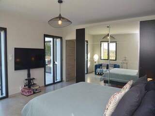 Holiday house Saint-Privat-de-Champclos Features 24