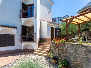 Apartment Njivice Außenaufnahme 4