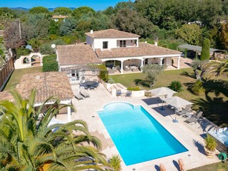 Villa Gassin Outdoor Recording 1