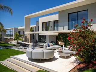 Villa Biot Outdoor Recording 8