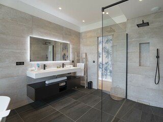 Villa Biot Features 23