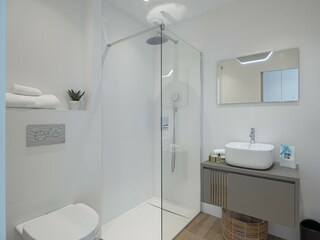 Villa Biot Features 27