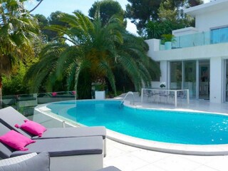 Villa Antibes Outdoor Recording 1