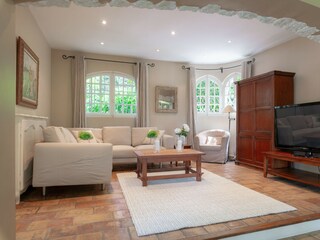 Villa Mougins Features 8