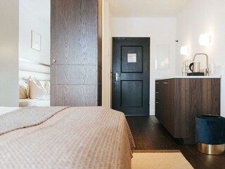 Villa-OXA-Zimmer-Kat-01-c-zuparino-38966