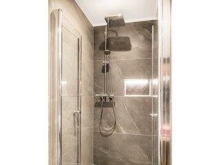 Dusche OG