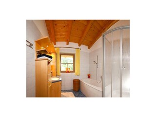 Ferienhaus Hochko?nig - Badezimmeransicht 1