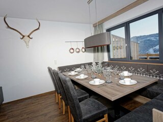 Esstisch für 10 Personen