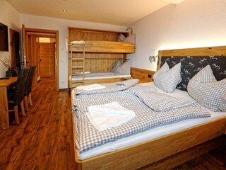 Schlafzimmer 1 mit Etagenbett