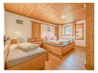 Unterdacheben-Gamsbleami-Nr-25