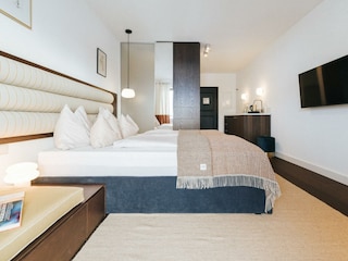 Villa-OXA-Zimmer-Kat-01-c-zuparino-38951