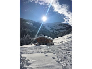 Handleralm Jänner 2018 im Vordergrund Schipiste 10