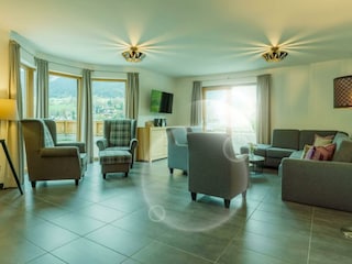 eder VIEW Apartment No 5 Wohnzimmer 7