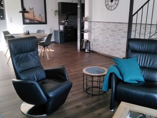 Blick vom Wohnbereich zur Küche