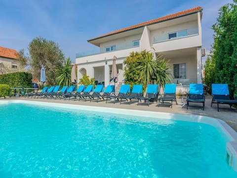 Holiday park Modernes Villenapartment in Zadar