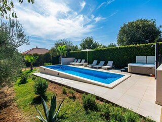 Ferienhaus Zemunik Donji Außenaufnahme 2