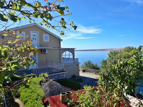 Apartment 2-Zimmer-Whg mit Meerblick in Barić Draga