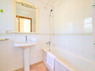 Villa Blanes Features 24