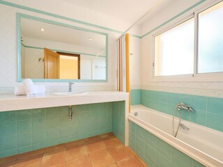 Villa Blanes Features 17
