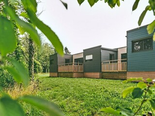 Holiday cottage Peillac Environment 31