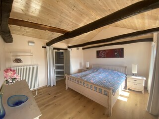 Schlafzimmer mit Doppelvett 1.St.