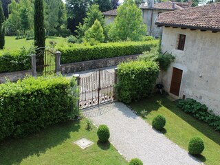 The gates of the two garden and the rice mill